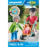 PLAYMOBIL 71613 My Life Großeltern mit Baby, Konstruktionsspielzeug 