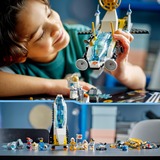 LEGO 60354 City Erkundungsmissionen im Weltraum, Konstruktionsspielzeug Interaktives digitales Abenteuerspielset mit Raumschiff und 3 Minifiguren